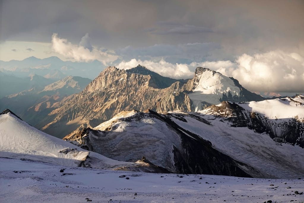 sonam saxena Speed and Strategy_ Erin Ton Redefines the Aconcagua FKT